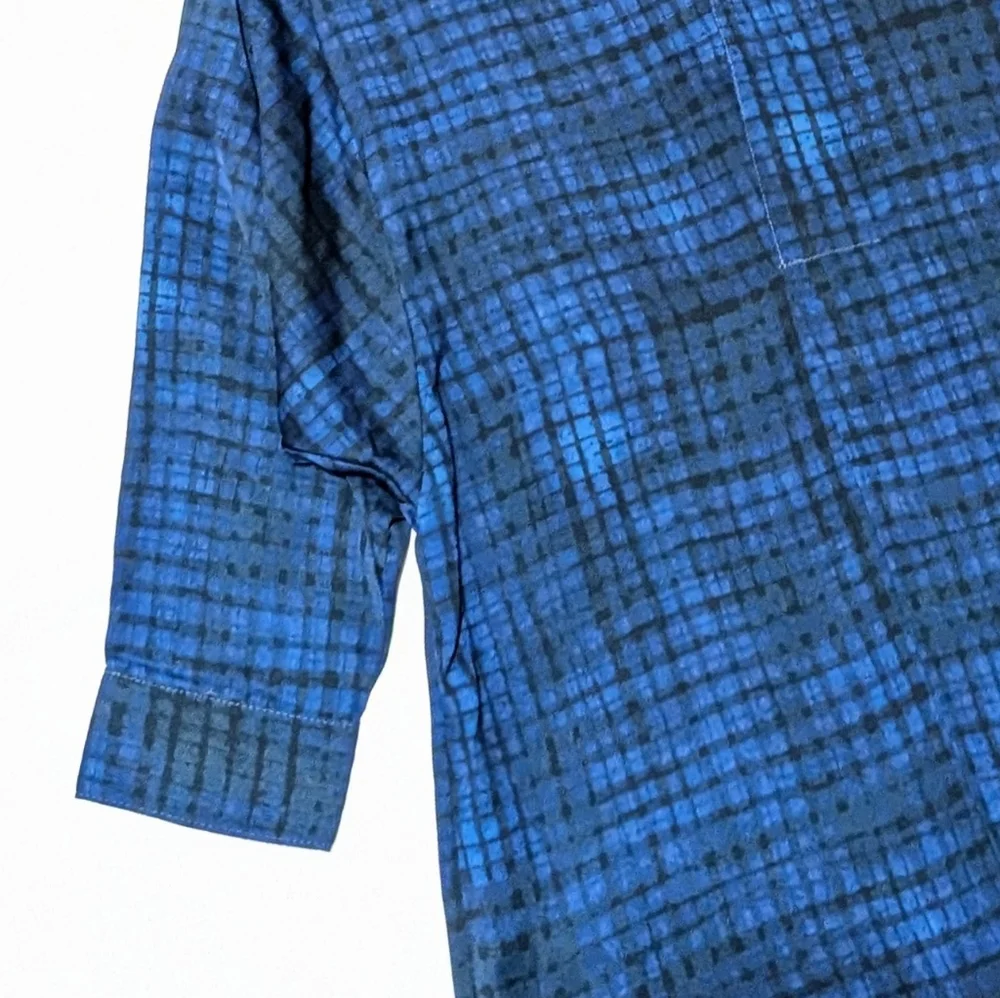 Simply Vera Vera Wang | Tunic | Plaid | Watercolor | Abstract | V Neck | Buttons - Picture 3 of 7